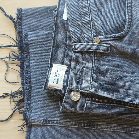 Citizen of Humanity women's jeans, faded black in color, size 29 - Picture 1 of 12
